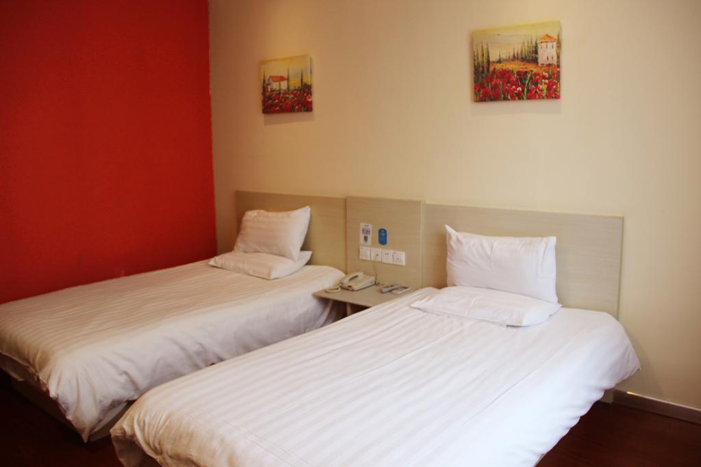 Hanting Express Shanghai Songjiang North Renmin Road الغرفة الصورة
