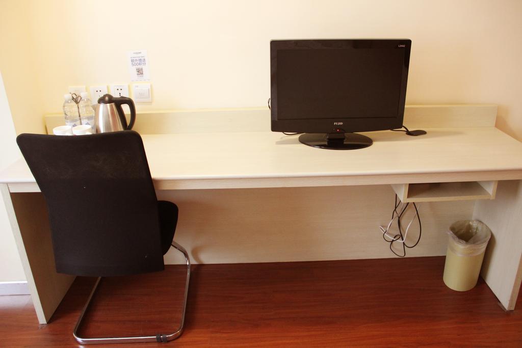 Hanting Express Shanghai Songjiang North Renmin Road الغرفة الصورة